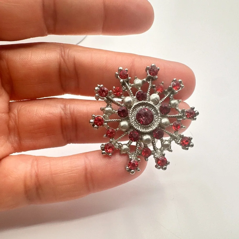Vintage Y2K Silver Tone Snowflake Red Rhinestone Ring Women's Classic Jewelry‎